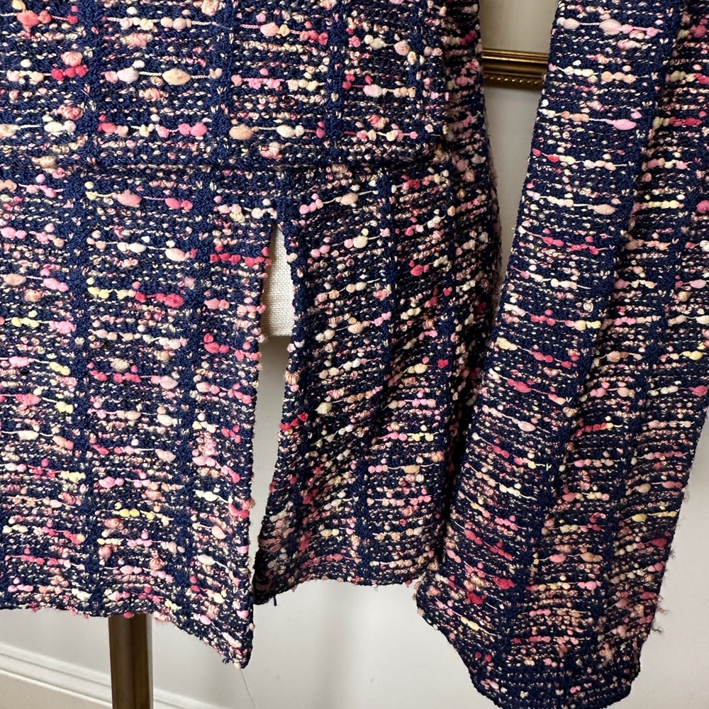St. John Blue and Pink Tweed Blazer - Picture 5 of 13